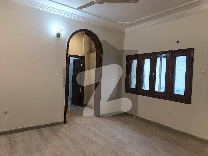 ایف ۔ 10 اسلام آباد میں 5 کمروں کا 1 کنال مکان 3.6 لاکھ میں کرایہ پر دستیاب ہے۔ ایف ۔ 10 اسلام آباد میں 5 کمروں کا 1 کنال مکان 3.6 لاکھ میں کرایہ پر دستیاب ہے۔