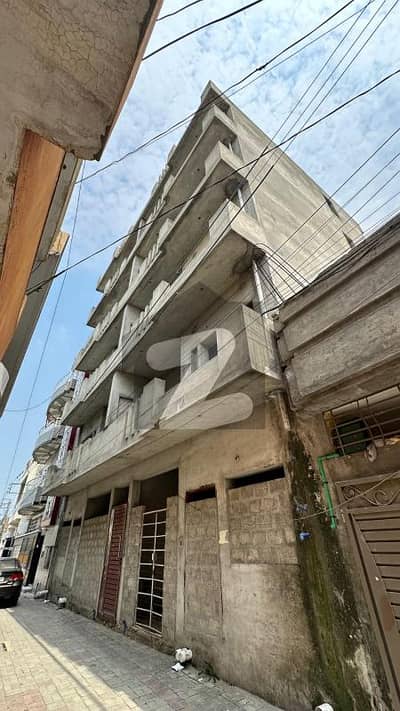 10 Marla Commercial Building Is Available For Sale On University Road Haripur