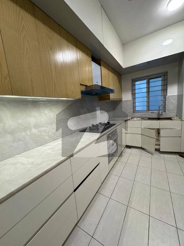 24 MARLA GROUND+BASEMENT AVAILABLE FOR RENT