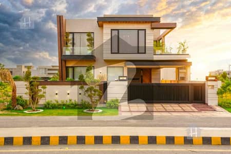 For Sale: 1 Kanal House Fully Furnished 6 Bed 7 Bath Prime DHA Phase 6