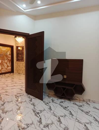 سٹی ہاؤسنگ سوسائٹی گوجرانوالہ میں 3 کمروں کا 5 مرلہ مکان 61.0 ہزار میں کرایہ پر دستیاب ہے۔