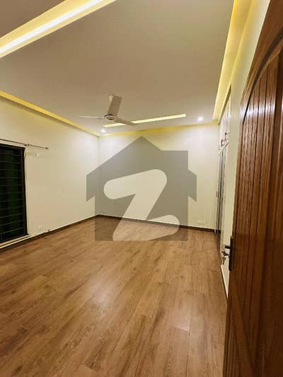 Ten Marla Apartment For Sale Facing Park