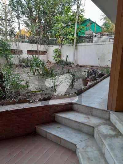 ڈی ایچ اے فیز 5 ڈی ایچ اے ڈیفینس,کراچی میں 5 کمروں کا 1 کنال مکان 10.9 کروڑ میں برائے فروخت۔ ڈی ایچ اے فیز 5 ڈی ایچ اے ڈیفینس,کراچی میں 5 کمروں کا 1 کنال مکان 10.9 کروڑ میں برائے فروخت۔