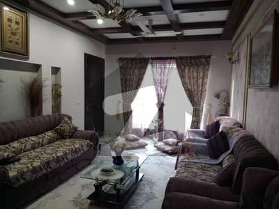 10 Marla Almost Brand New House