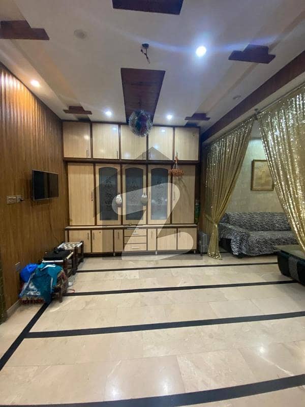 A Beautiful Dream House Hot Location