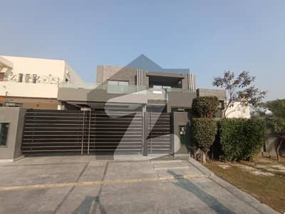 One Kanal Well-Maintained House Available for Rent In DHA Phase 6