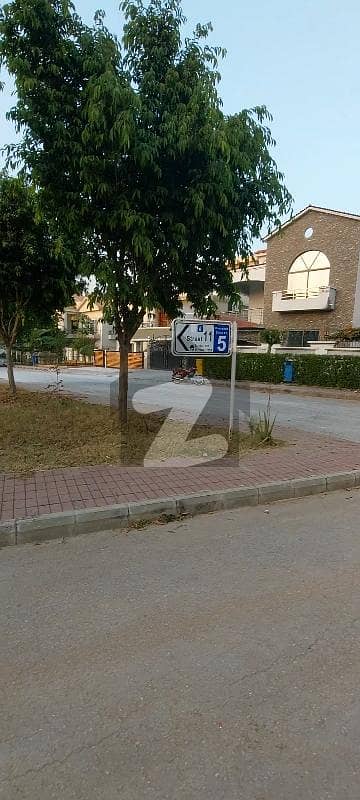 بحریہ گرینز۔ اوورسیز انکلیو - سیکٹر 5 بحریہ گرینز۔ اوورسیز انکلیو,بحریہ ٹاؤن فیز 8,بحریہ ٹاؤن راولپنڈی,راولپنڈی میں 1 کنال رہائشی پلاٹ 3.6 کروڑ میں برائے فروخت۔ بحریہ گرینز۔ اوورسیز انکلیو - سیکٹر 5 بحریہ گرینز۔ اوورسیز انکلیو,بحریہ ٹاؤن فیز 8,بحریہ ٹاؤن راولپنڈی,راولپنڈی میں 1 کنال رہائشی پلاٹ 3.6 کروڑ میں برائے فروخت۔