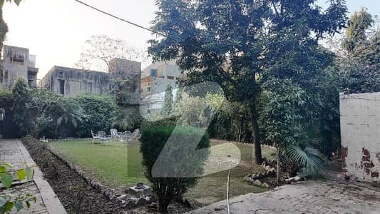 Cavalry Ground House Sized 2 Kanal