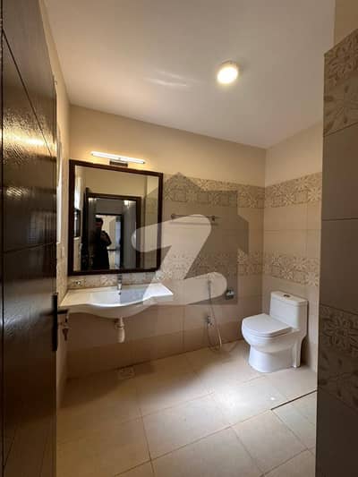 2750sq. fts 3-Bed D/D Apartment With Basement Parking In Askari-5