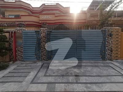 مرغزار آفیسرز کالونی لاہور میں 6 کمروں کا 1 کنال مکان 4.95 کروڑ میں برائے فروخت۔