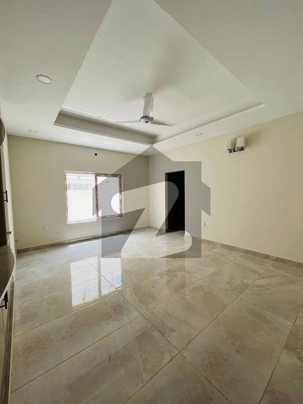 فالکن کمپلیکس نیوملیر ملیر,کراچی میں 4 کمروں کا 14 مرلہ مکان 1.75 لاکھ میں کرایہ پر دستیاب ہے۔