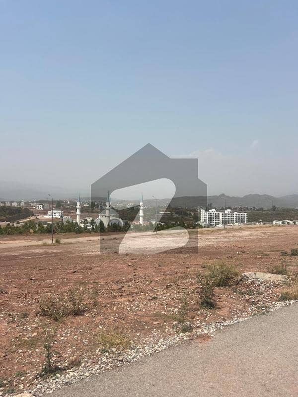 10 MARLA POSSESIONABLE PLOT FOR SALE 10 MARLA POSSESIONABLE PLOT FOR SALE