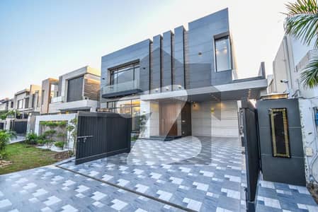 ڈی ایچ اے فیز 5 ڈیفنس (ڈی ایچ اے),لاہور میں 5 کمروں کا 1 کنال مکان 2.9 لاکھ میں کرایہ پر دستیاب ہے۔