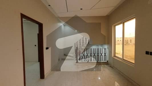 160 Square Yard G +1 Beautiful House Park Facing West Open For Sale