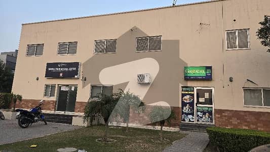 بحریہ نشیمن لاہور میں 3 مرلہ دفتر 1.25 کروڑ میں برائے فروخت۔