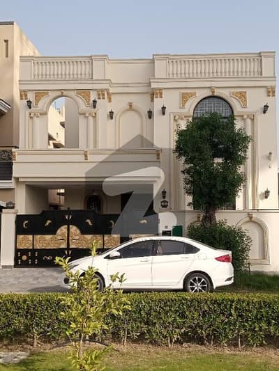 8 Marla Facing Park House For Sale 8 Marla Facing Park House For Sale