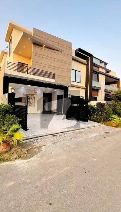 10 Marla Brand New Furnished House Available For Sale On An Ideal Location In Royal Orchard Block-D