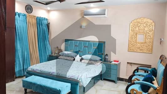 گارڈن ٹاؤن لاہور میں 5 کمروں کا 1 کنال مکان 9.5 کروڑ میں برائے فروخت۔