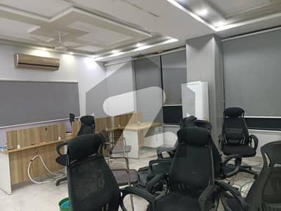 پی سی ایس آئی آر ہاؤسنگ سکیم فیز 2 ۔ بلاک بی پی سی ایس آئی آر ہاؤسنگ سکیم فیز 2,پی سی ایس آئی آر ہاؤسنگ سکیم,لاہور میں 3 کمروں کا 1 کنال دفتر 2.75 لاکھ میں کرایہ پر دستیاب ہے۔ پی سی ایس آئی آر ہاؤسنگ سکیم فیز 2 ۔ بلاک بی پی سی ایس آئی آر ہاؤسنگ سکیم فیز 2,پی سی ایس آئی آر ہاؤسنگ سکیم,لاہور میں 3 کمروں کا 1 کنال دفتر 2.75 لاکھ میں کرایہ پر دستیاب ہے۔