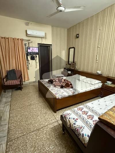 9 marla 163 square feet Double story house for sale in Naya pull canal road Lahore