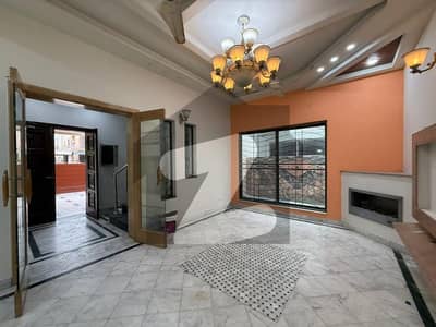 phase 5 10marla House for Rant