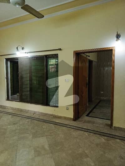 جوہر ٹاؤن لاہور میں 2 کمروں کا 8 مرلہ زیریں پورشن 60.0 ہزار میں کرایہ پر دستیاب ہے۔