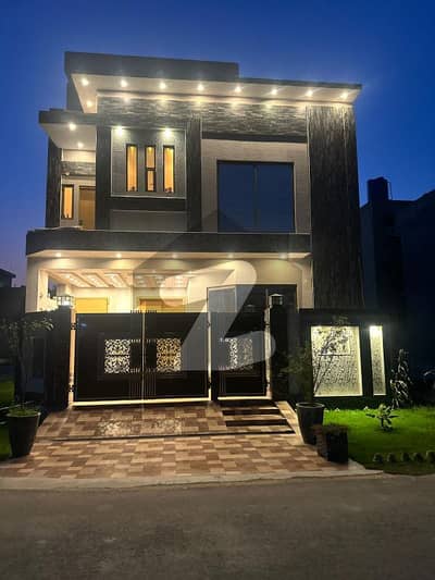 سینٹرل پارک ہاؤسنگ سکیم لاہور میں 4 کمروں کا 5 مرلہ مکان 2.1 کروڑ میں برائے فروخت۔ سینٹرل پارک ہاؤسنگ سکیم لاہور میں 4 کمروں کا 5 مرلہ مکان 2.1 کروڑ میں برائے فروخت۔