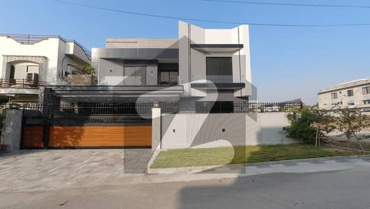 نیول اینکریج اسلام آباد میں 5 کمروں کا 1 کنال مکان 8.45 کروڑ میں برائے فروخت۔