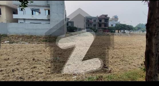 آئی ای پی انجنیئرز ٹاؤن ۔ سیکٹر اے آئی ای پی انجینئرز ٹاؤن,لاہور میں 10 مرلہ رہائشی پلاٹ 1.3 کروڑ میں برائے فروخت۔