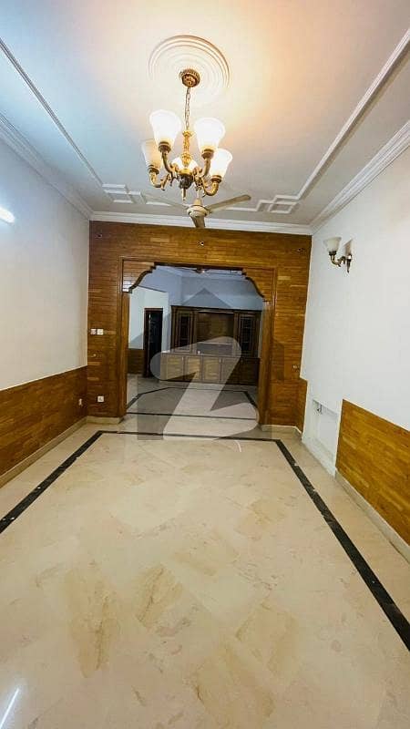 ای ۔ 11 اسلام آباد میں 2 کمروں کا 10 مرلہ زیریں پورشن 95.0 ہزار میں کرایہ پر دستیاب ہے۔