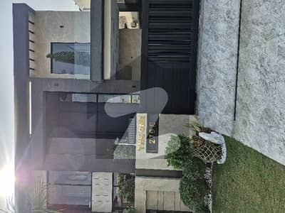 BRAND NEW MODERN HOUSE ALL ACS INSTALLED PRIME LOCATION