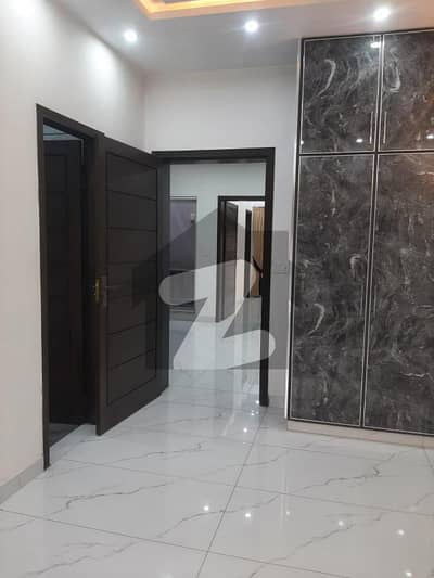 سٹی ہاؤسنگ سوسائٹی گوجرانوالہ میں 3 کمروں کا 5 مرلہ مکان 60.0 ہزار میں کرایہ پر دستیاب ہے۔