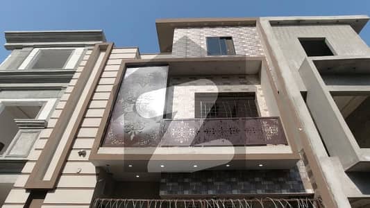 BEAUTIFUL 07 MARLA HOUSE TRIPLE UNIT PORTION FOR RENT