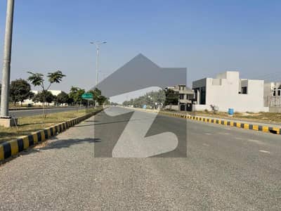 ڈی ایچ اے فیز 6 - بلاک ای ایکسٹینشن ڈی ایچ اے فیز 6,ڈی ایچ اے ڈیفینس,لاہور میں 10 مرلہ رہائشی پلاٹ 1.85 کروڑ میں برائے فروخت۔ ڈی ایچ اے فیز 6 - بلاک ای ایکسٹینشن ڈی ایچ اے فیز 6,ڈی ایچ اے ڈیفینس,لاہور میں 10 مرلہ رہائشی پلاٹ 1.85 کروڑ میں برائے فروخت۔