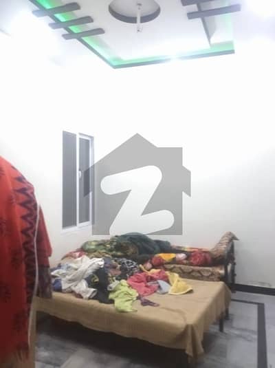 چکلالہ سکیم 3 چکلالہ سکیم,راولپنڈی میں 2 کمروں کا 5 مرلہ بالائی پورشن 30.0 ہزار میں کرایہ پر دستیاب ہے۔