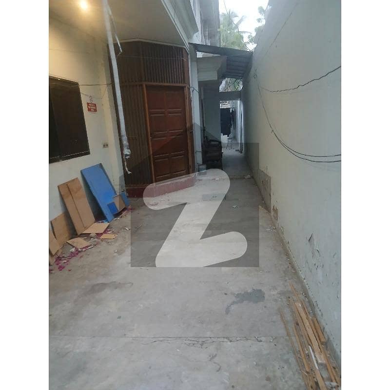 کلفٹن ۔ بلاک 9 کلفٹن,کراچی میں 4 کمروں کا 12 مرلہ زیریں پورشن 2.25 لاکھ میں کرایہ پر دستیاب ہے۔