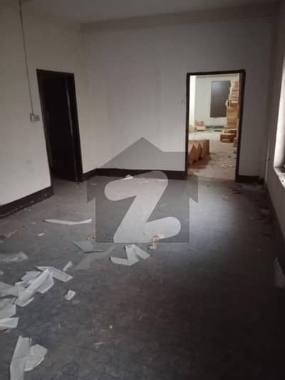 5 MARLA FIRST FLOOR HALL FOR RENT ON FEROZEPUR ROAD NEAR PAK ARAB