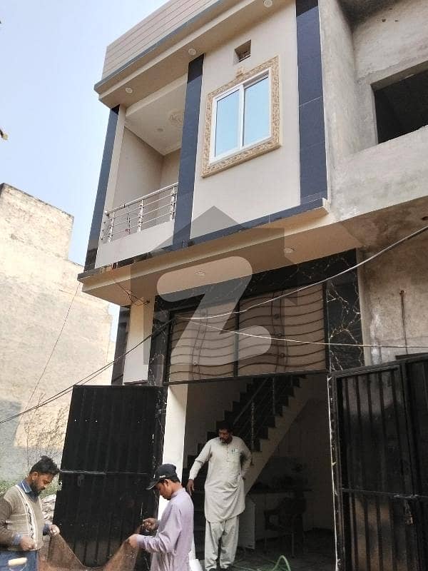 غوث گارڈن لاہور میں 2 کمروں کا 2 مرلہ مکان 60.0 لاکھ میں برائے فروخت۔ غوث گارڈن لاہور میں 2 کمروں کا 2 مرلہ مکان 60.0 لاکھ میں برائے فروخت۔