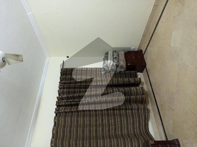 Independent Upper Portion with Separate Gate & Servant Quarter