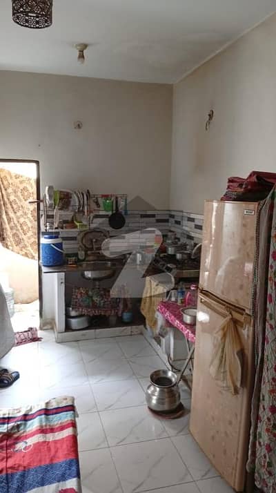 لیاقت آباد - بلاک 4 لیاقت آباد,کراچی میں 2 کمروں کا 2 مرلہ بالائی پورشن 32.0 لاکھ میں برائے فروخت۔ لیاقت آباد - بلاک 4 لیاقت آباد,کراچی میں 2 کمروں کا 2 مرلہ بالائی پورشن 32.0 لاکھ میں برائے فروخت۔