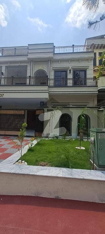 G 13 Brand new House Size 40 80 For Sale Solid Construction Ideal Location Double Story Double units G 13 Brand new House Size 40 80 For Sale Solid Construction Ideal Location Double Story Double units