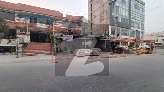 Shop Avaliable on Rent on Main Airport Road