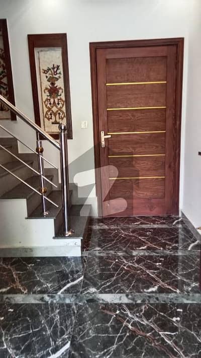 پنجاب یونیورسٹی فیز 2 - بلاک اے پنجاب یونیورسٹی سوسائٹی فیز 2,پنجاب یونیورسٹی ایمپلائیز سوسائٹی,لاہور میں 4 کمروں کا 4 مرلہ مکان 1.35 کروڑ میں برائے فروخت۔ پنجاب یونیورسٹی فیز 2 - بلاک اے پنجاب یونیورسٹی سوسائٹی فیز 2,پنجاب یونیورسٹی ایمپلائیز سوسائٹی,لاہور میں 4 کمروں کا 4 مرلہ مکان 1.35 کروڑ میں برائے فروخت۔