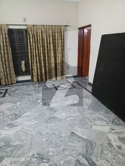 1 kanal Outstanding Upper Portion In PIA SOCIETY NEAR EVERCARE HOSPITAL 1 kanal Outstanding Upper Portion In PIA SOCIETY NEAR EVERCARE HOSPITAL