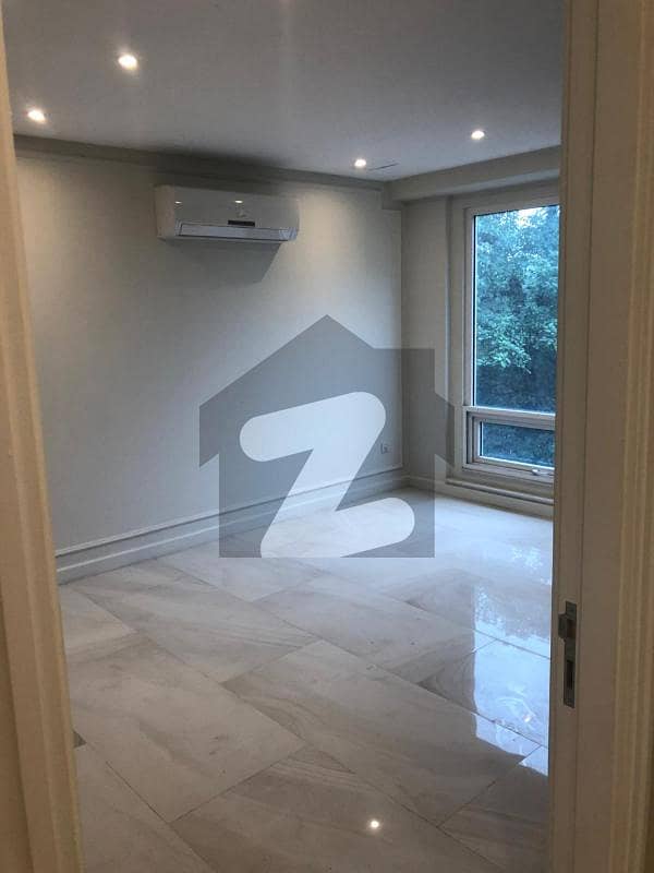 PEACE SERENITY AND PERFECTION DEFINES THIS PROPERTY PEACE SERENITY AND PERFECTION DEFINES THIS PROPERTY