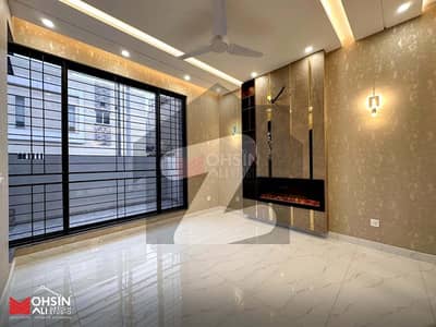 پیراگون سٹی لاہور میں 5 کمروں کا 10 مرلہ مکان 1.5 لاکھ میں کرایہ پر دستیاب ہے۔