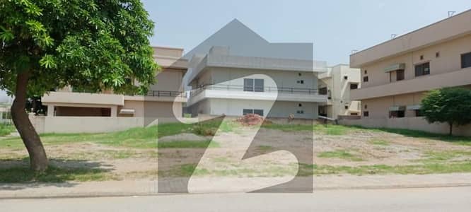 DHA Phase 5, Sector B Plot Main Johar Blvd , Best Time For The Investors. Top Of The Line Plot