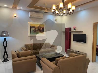 بحریہ ٹاؤن سیکٹر سی بحریہ ٹاؤن,لاہور میں 5 کمروں کا 10 مرلہ مکان 2.6 لاکھ میں کرایہ پر دستیاب ہے۔