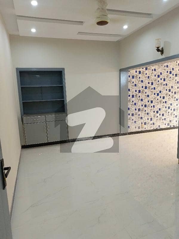 ایف ۔ 6 اسلام آباد میں 4 کمروں کا 18 مرلہ مکان 4.5 لاکھ میں کرایہ پر دستیاب ہے۔