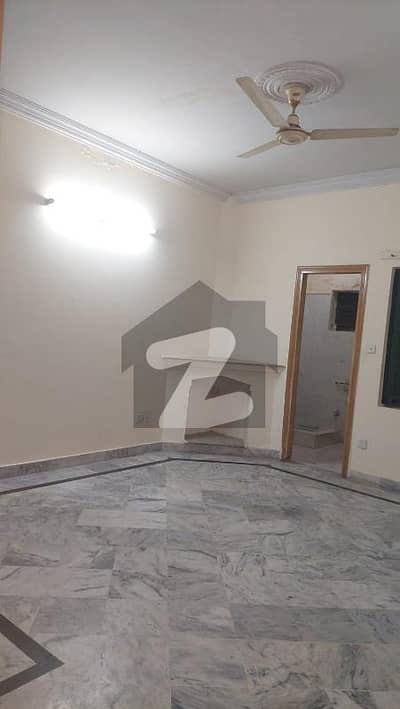 Flat 3 Marla First Floor For Rent In Pakistan Town Ph 1